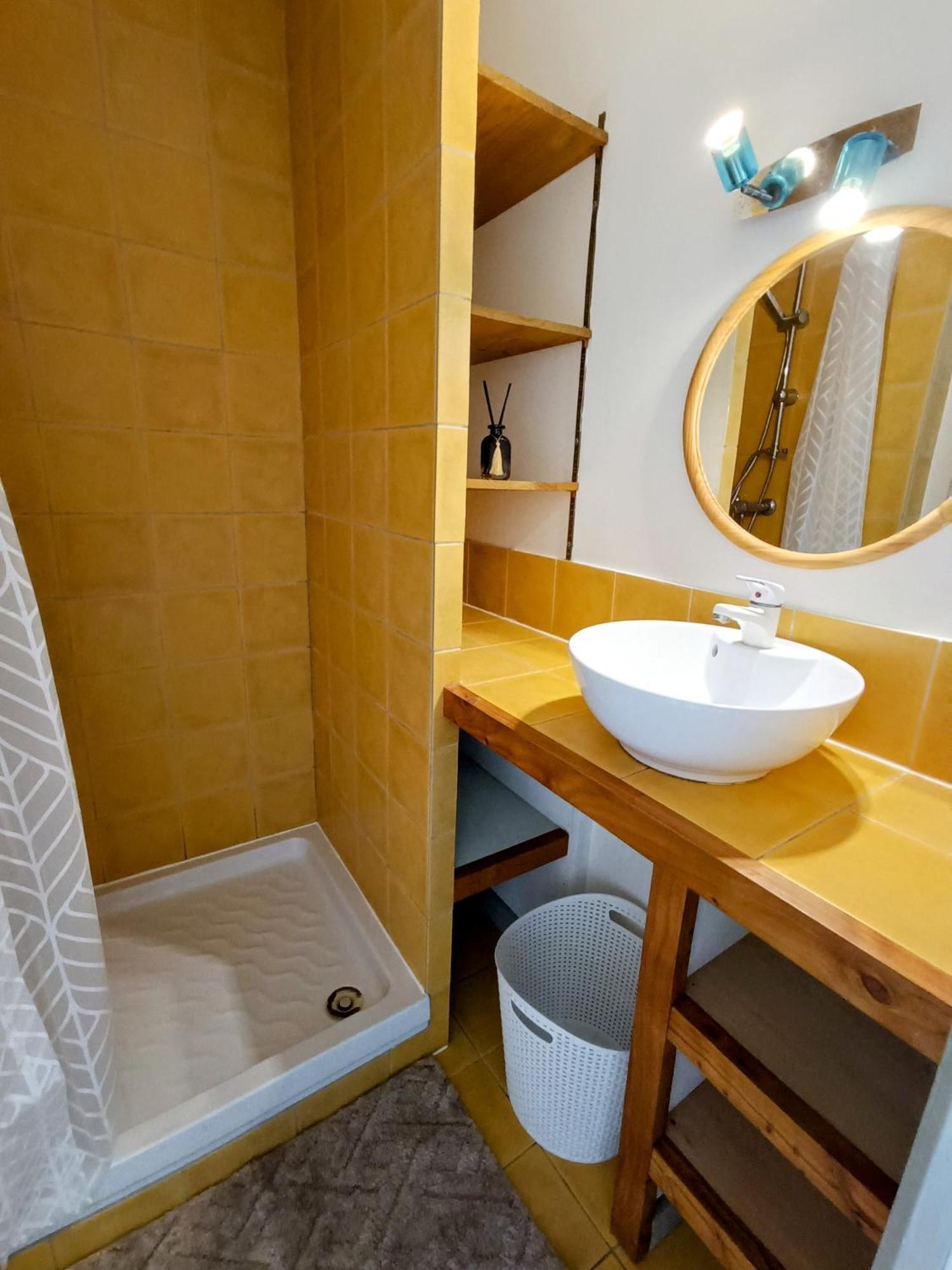Appartement De Charme กงการ์โน ภายนอก รูปภาพ